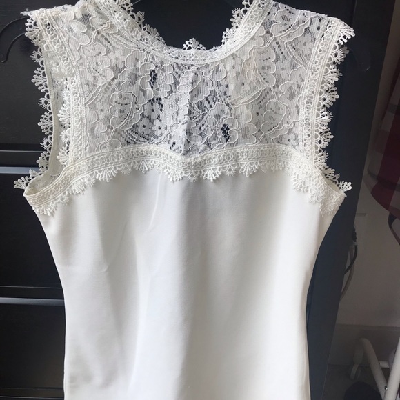 H&M Tops - H&M • Sleeveless Shirt H&M Tops - H&M • Sleeveless Shirt